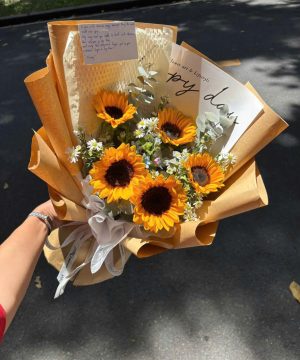 Bó hoa hướng dương Chúc Mừng Thành Công