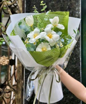 Bo-Hoa-Tulip-Trang-Thuan-Khiet