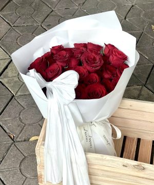 Sắc Đỏ Kiêu Sa